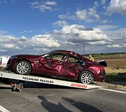 Avarija Radvili&scaron;kio rajone: lengvasis automobilis susidūrė su Lietuvos kariuomenės ma&scaron;ina 