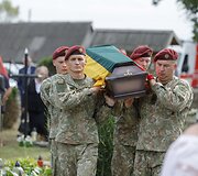 Kapčiamiesčio kapinėse palaidoti partizanai Juozas Barkauskas-Vėjūnas ir Petras Bankieta