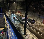 Naujamiestyje vidury gatvės i&scaron;siveržė fontanas