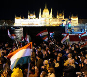 Budape&scaron;tas &scaron;venčia opozicijos pergalę Vengrijos rinkimuose