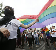 Kijeve keli tūkstančiai žmonių dalyvavo LGBT eitynėse