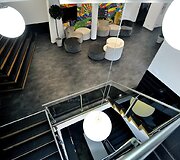 &bdquo;RE/MAX&ldquo; ir &bdquo;Vero Cafe&ldquo; viename biure