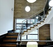 &bdquo;RE/MAX&ldquo; ir &bdquo;Vero Cafe&ldquo; viename biure