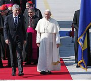 Popiežius Pranci&scaron;kus atvyko į Sarajevą, kviesdamas susitaikyti po Bosnijos karo