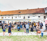 Minėdami profesinę &scaron;ventę sostinės architektai &scaron;oko ir eiliavo