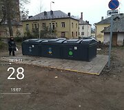 Sutvarkyti konteineriai &scaron;alia S.Dariaus ir S.Girėno g. 5C