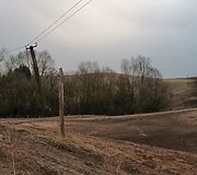 Pasvirę elektros stulpai Rusakalnio kaime