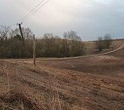 Pasvirę elektros stulpai Rusakalnio kaime