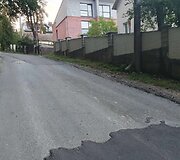 Želvos gatvė su nauju asfaltu