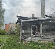 Sudegęs namas Mai&scaron;iagaloje, Pakalnės g.