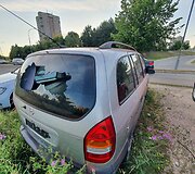 Apleisti automobiliai Fabijoni&scaron;kėse