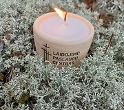 Vieni&scaron;ų žmonių laidotuvės Karveli&scaron;kių kapinėse