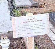 Lentelės Anyk&scaron;čių senosiose kapinėse