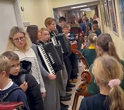 Vilniaus Karolini&scaron;kių muzikos mokykloje trūksta vietos