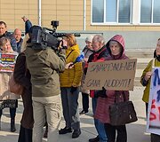 Piketas dėl Kazoki&scaron;kių sąvartyno tar&scaron;os prie Elektrėnų savivaldybės