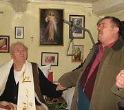 Kunigas Juzefas Obrembskis ir svečiai i&scaron; Poznanės