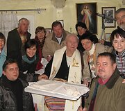 Kunigas Juzefas Obrembskis ir svečiai i&scaron; Poznanės