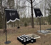 Vieni&scaron;ų žmonių laidotuvės Karveli&scaron;kių kapinėse kovo 31 d.