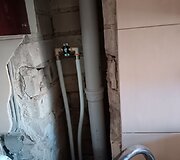 Visi&scaron;kai atvira virtuvės &scaron;achta