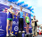 Bėgimo dalyviai Vilniaus gatvėse