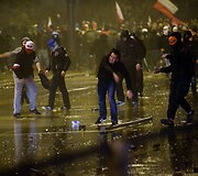 Lenkijos nacionalistų žygis Var&scaron;uvos gatvėmis