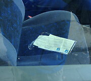  Vilniuje, Pranci&scaron;konų gatvėje, apie pusantro mėnesio (pastebėjau kovo 20 d.) mokamoje parkavimo vietoje stovi automobilis su Lenkijos valstybiniu numeriu. 