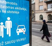 Plakatai stotelėse