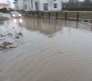 Potvynis Zujūnuose, Žaliojoje gatvėje