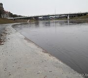 Neries pakrantės slūgstant vandeniui