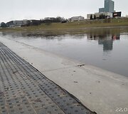 Neries pakrantės slūgstant vandeniui