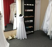 Vestuvinių ir proginių suknelių salonas Kai&scaron;iadoryse