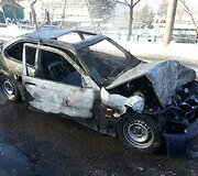 Kaune sudegė automobilis BMW