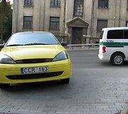 Kaune dviratininkas rėžėsi į automobilį