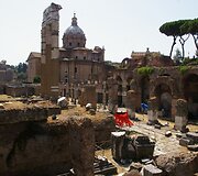 Vienas i&scaron; forumų prie Via dei Fori Imperiali