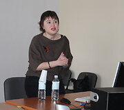 В Вильнюсе выступила знаменитый российский критик Анна Шульгат