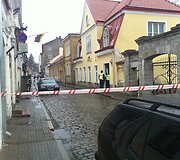 Рядом с посольством Литвы в Таллине, возможно, заложена бомба. Людей эвакуируют