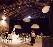 Oskaras Kor&scaron;unovas Venecijos bienalėje sukūrė sprogimą