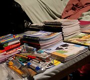 Kanceliariniai reikmenys skurdžiai gyvenančių &scaron;eimų vaikams