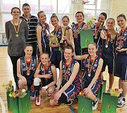Su Jonavos merginų krep&scaron;inio komanda