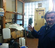 Seimo nario Manto Adomėno tėvas chemikas Povilas Adomėnas kaltinamas žmonių nuodijimu