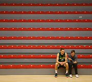 Donatas Urbonas kalbina Renaldą Seibutį treniruočių salėje Lilyje