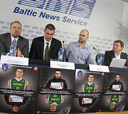 Jonas Valančiūnas spaudos konferencijoje