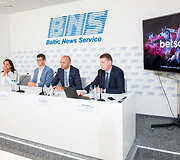 Viltė Sabalienė, Andrius Lapienis, Saulius Petravičius, Mantas Zakarka