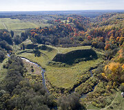 Bradeli&scaron;kių piliakalnis