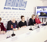 Spaudos konferencija apie i&scaron;&scaron;ūkius, su kuriais susiduria krūties vėžiu sergančios moterys