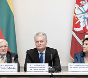 Prezidento Valdo Adamkaus konferencija