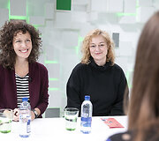 15min studijoje &ndash; festivalio &bdquo;Sirenos&ldquo; meno vadovė Kristina Savickienė ir lietuvi&scaron;kosios programos koordinatorė Agnė Pulokaitė