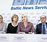Jūratė Grigaitienė, Irena Butrimienė, Matilda Bylaitė-Bučinskienė, Zenonas Streikus