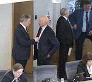 Seimas svarsto griežtinti tar&scaron;os kontrolę