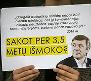 Jaunųjų konservatorių lygos protestas prie&scaron; Rimanto Sinkevičiaus paskyrimą į ministro postą